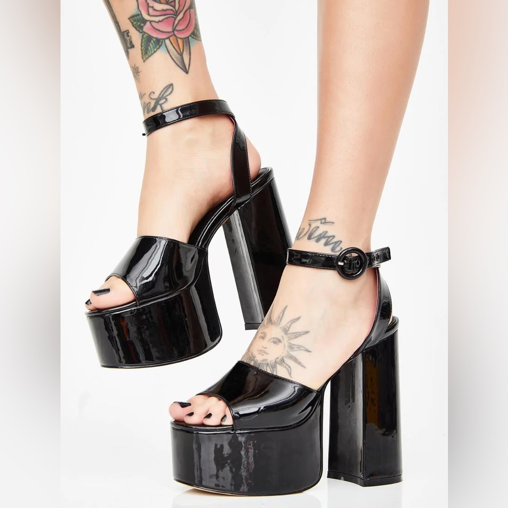 Lamoda Wicked Chick Flick Patent Heels